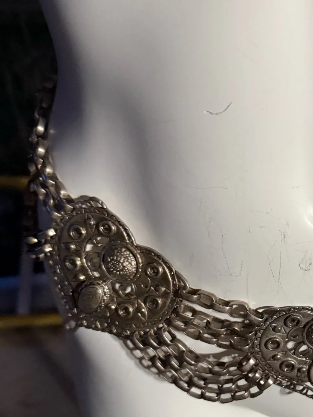 Vintage belt metal heavy - estate item - rare find - silver tone - adjustable **